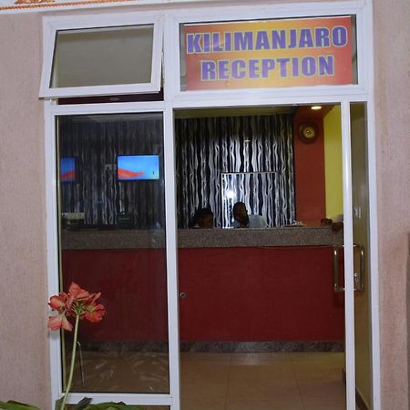 Kilimanjaro Inn Kampala Exterior photo